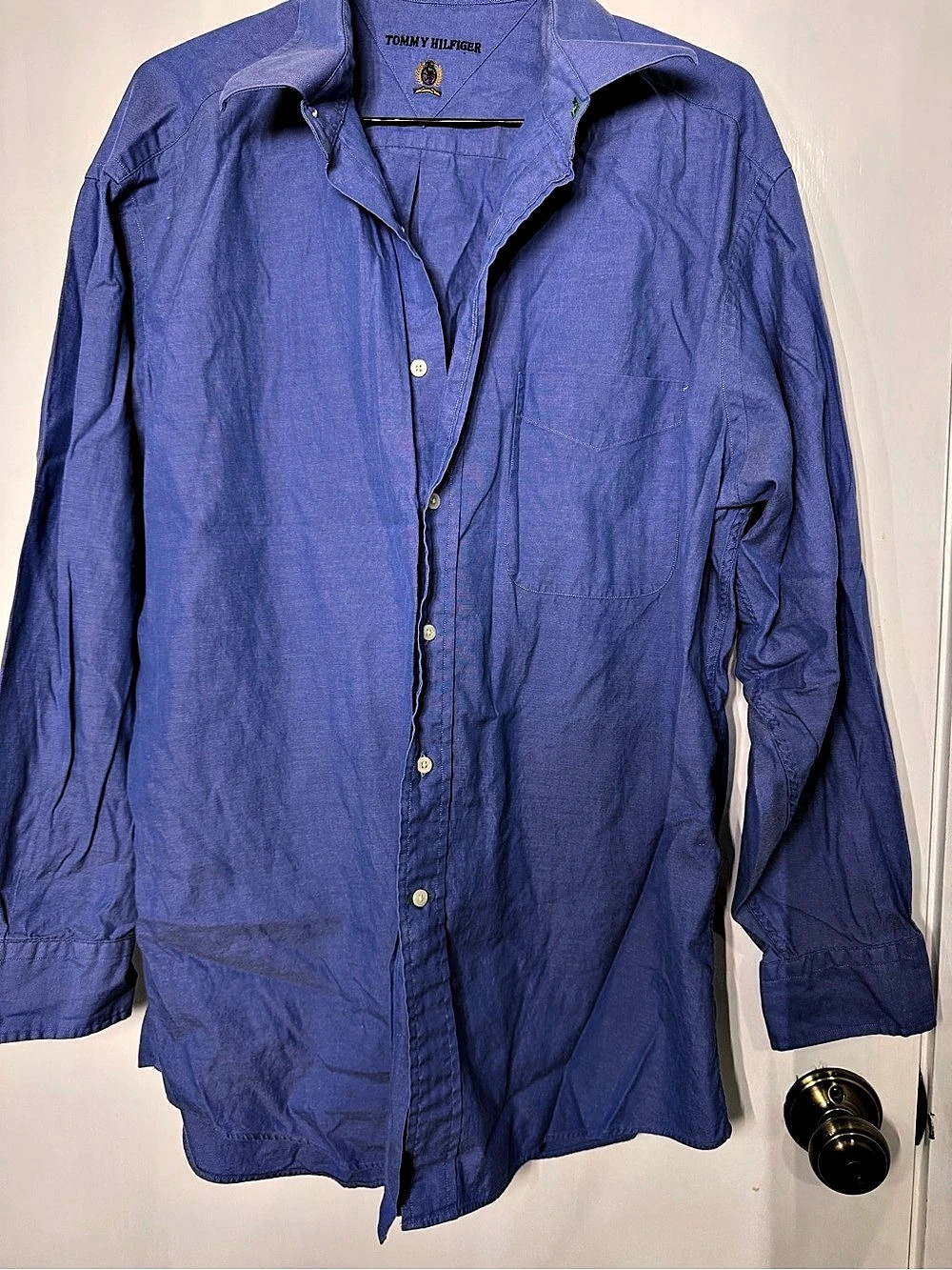 Tommy Hilfiger Men's Blue Cotton Button Down Size 15 1/2 (32-33)